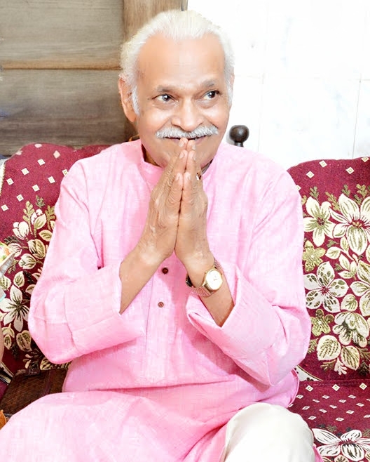 hath%20jodte%20hue%20dadu%20pic