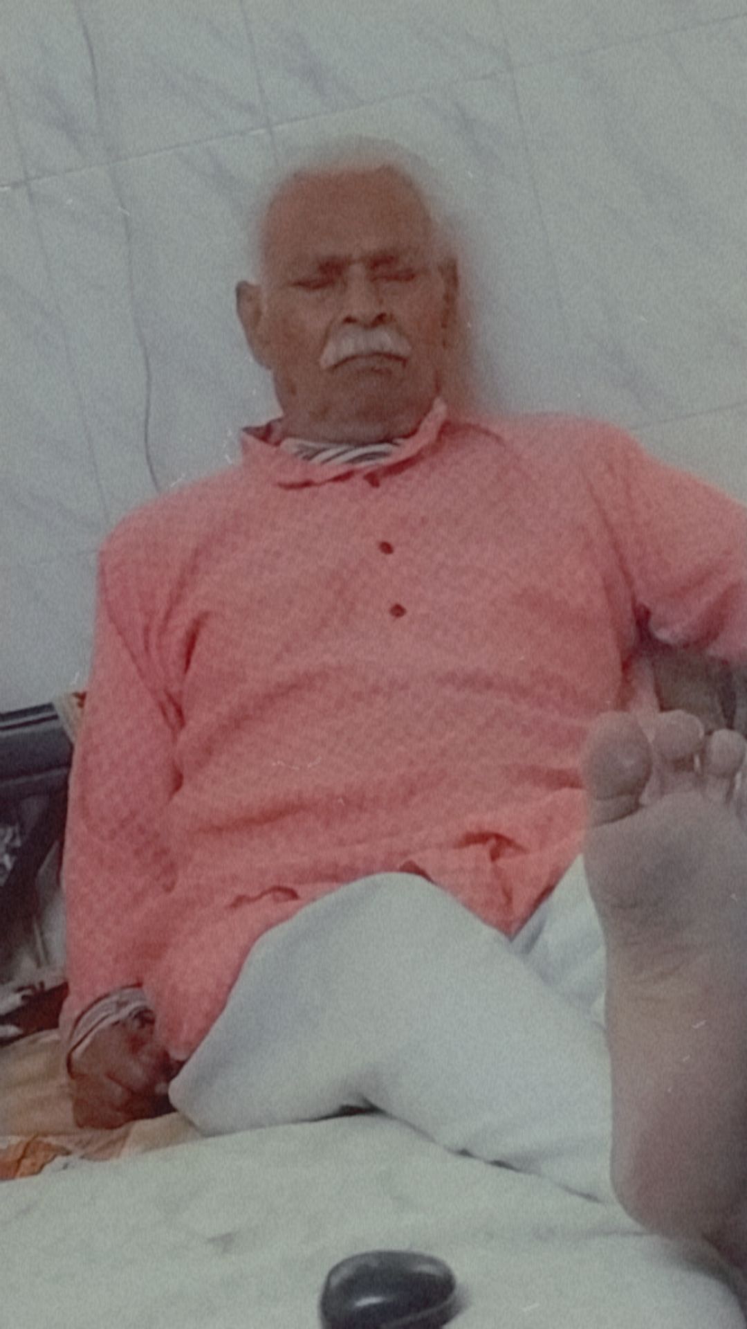 sote%20hue%20dada%20ji